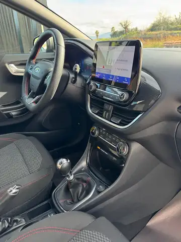 Ford Puma view 4
