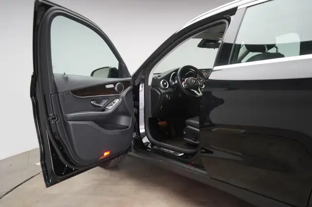 Mercedes-Benz GLC view 21
