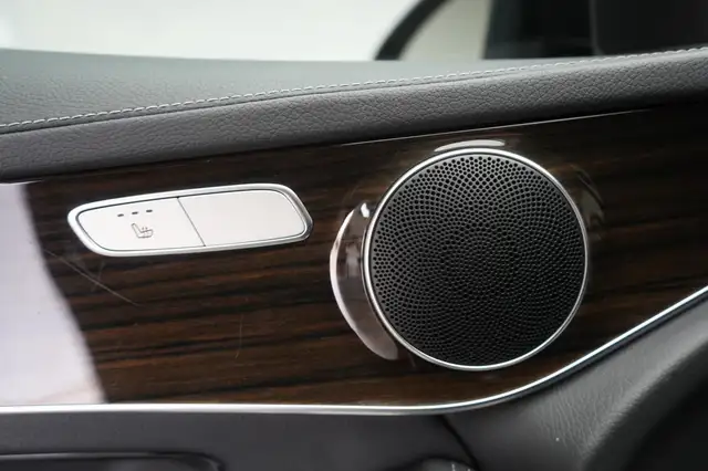 Mercedes-Benz GLC view 25