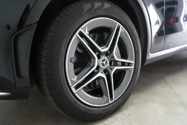 Mercedes-Benz GLC view 13