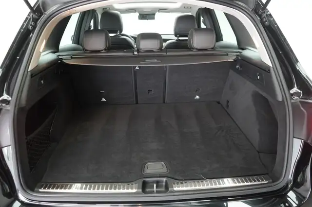 Mercedes-Benz GLC view 7