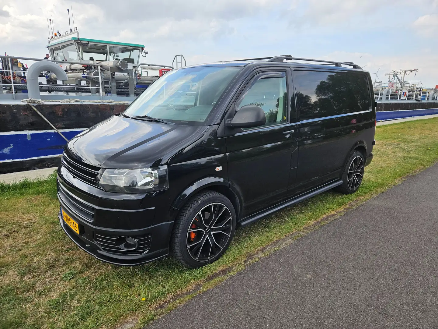 Volkswagen Transporter Transporter 2.0 TDI L1H1T800BuDC Negru - 2