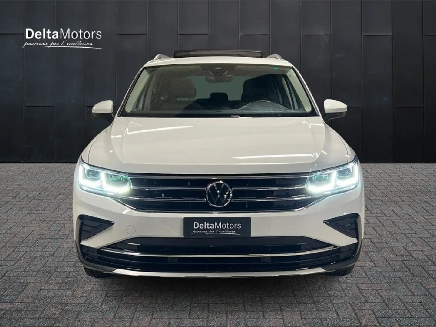 Volkswagen Tiguan 2.0 TDI SCR Elegance Bianco - 2