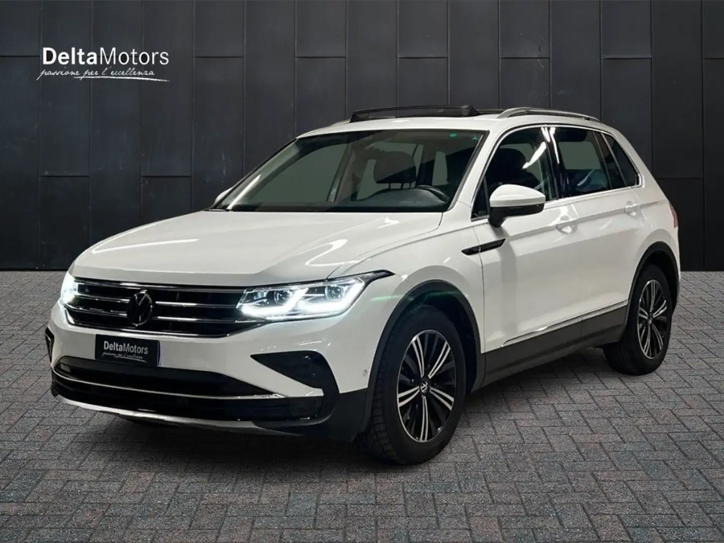 Volkswagen Tiguan 2.0 TDI SCR Elegance Bianco - 1