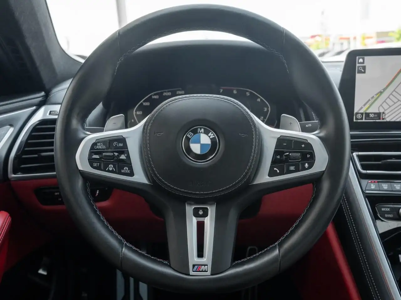 BMW 8 Series photo BMW 8 Series
