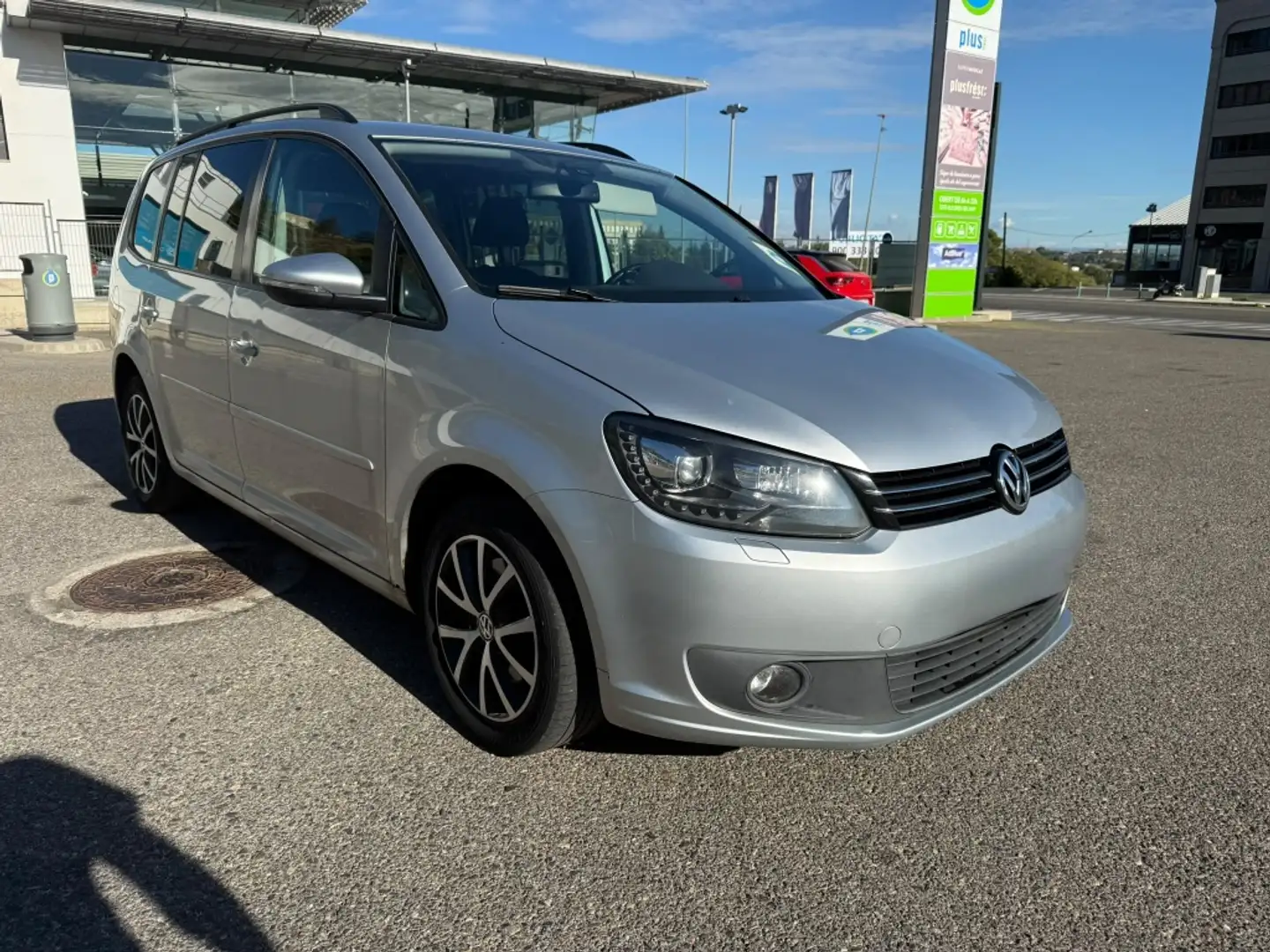 Volkswagen Touran 2.0TDI Sport DSG Gris - 2