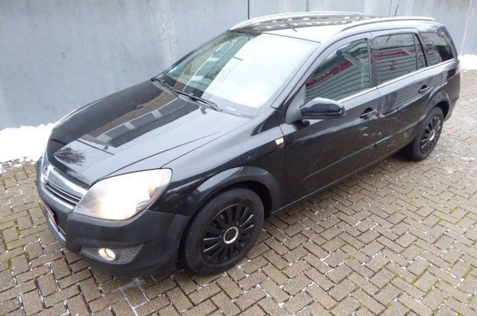 Opel Astra H Caravan Edition TÜV 01/2026 Zwart - 1