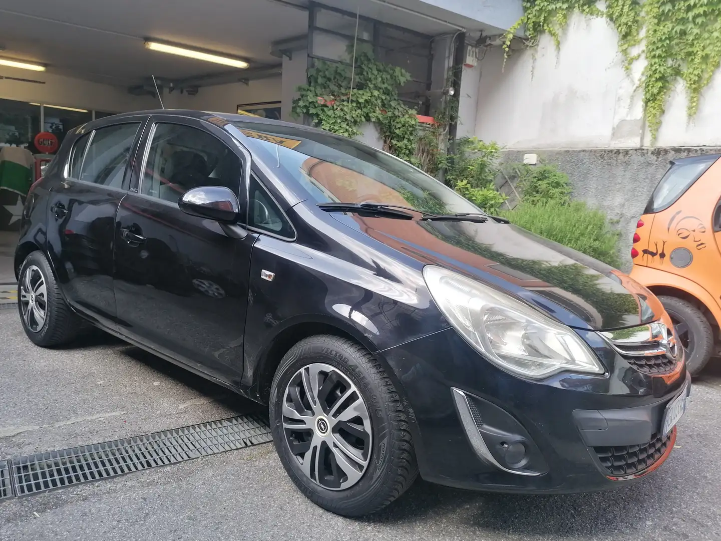 Opel Corsa Corsa 5p 1.2 Edition (elective) Gpl-tech 85cv Noir - 1