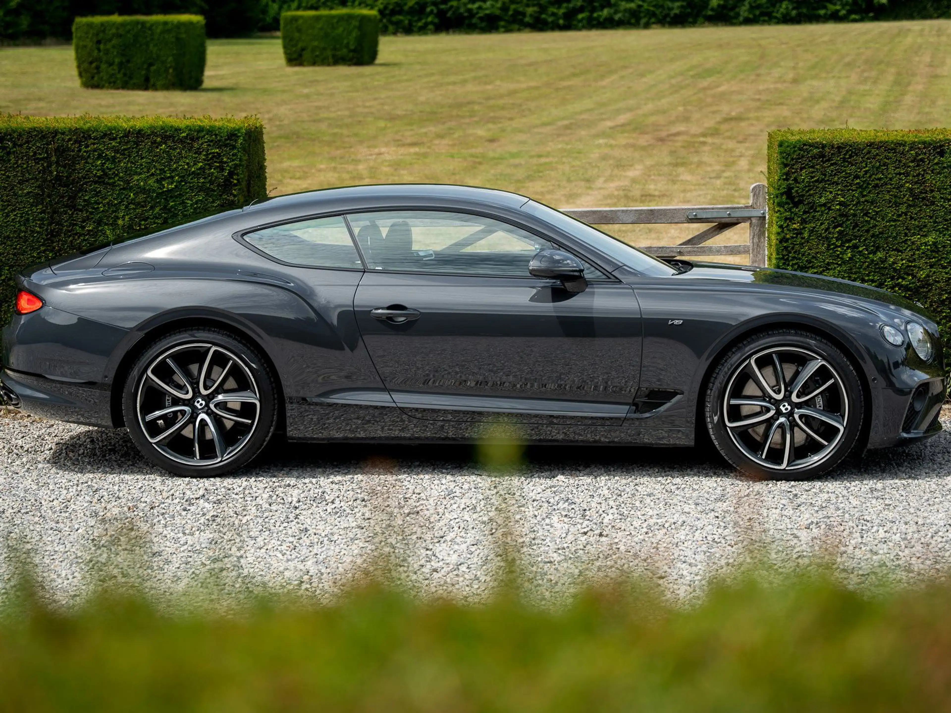 Bentley Continental Continental GT 4.0 V8 Coupe / 1 Owner — photo 6
