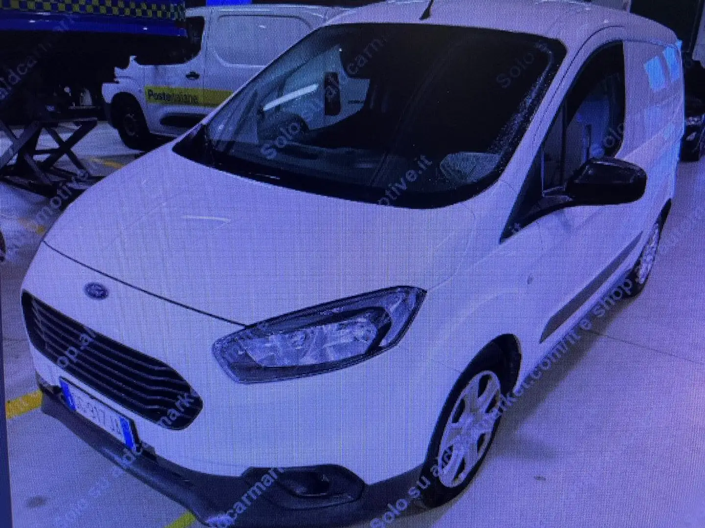 Ford Transit Courier 1.5 TDCi 75CV Van Trend Bianco - 1