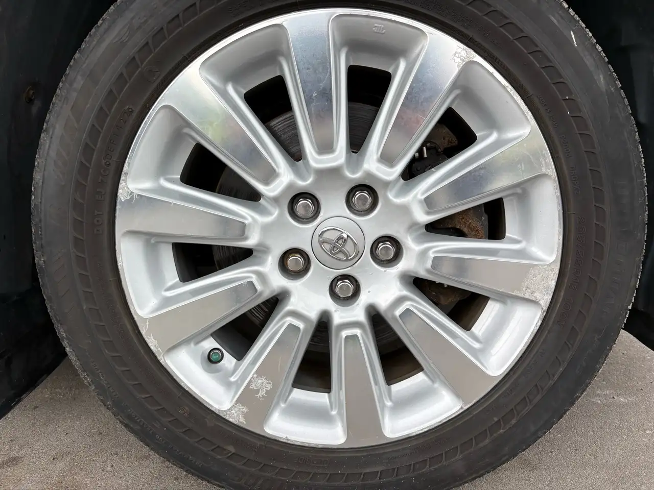Toyota Sienna снимка Toyota Sienna