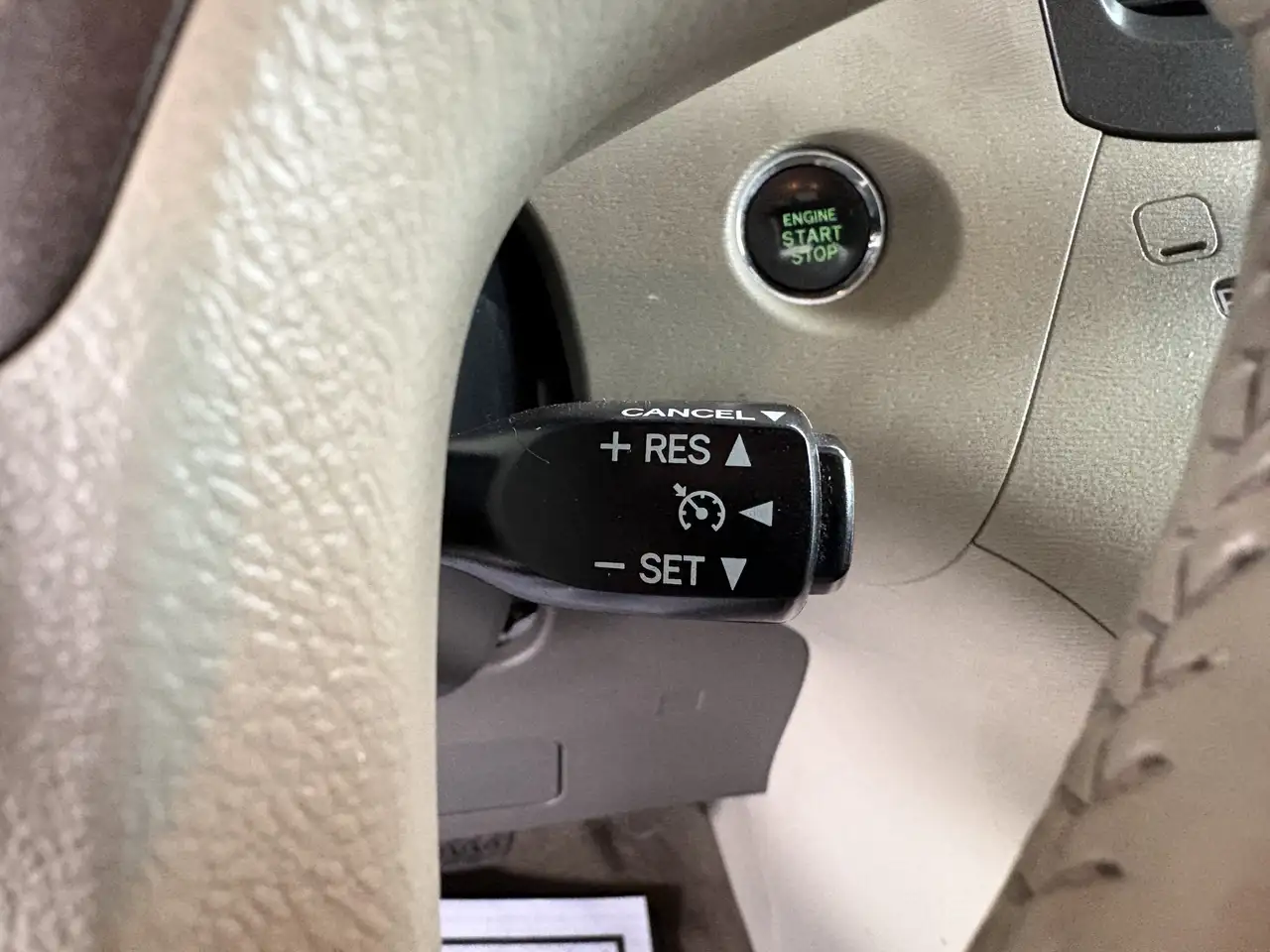 Toyota Sienna снимка Toyota Sienna