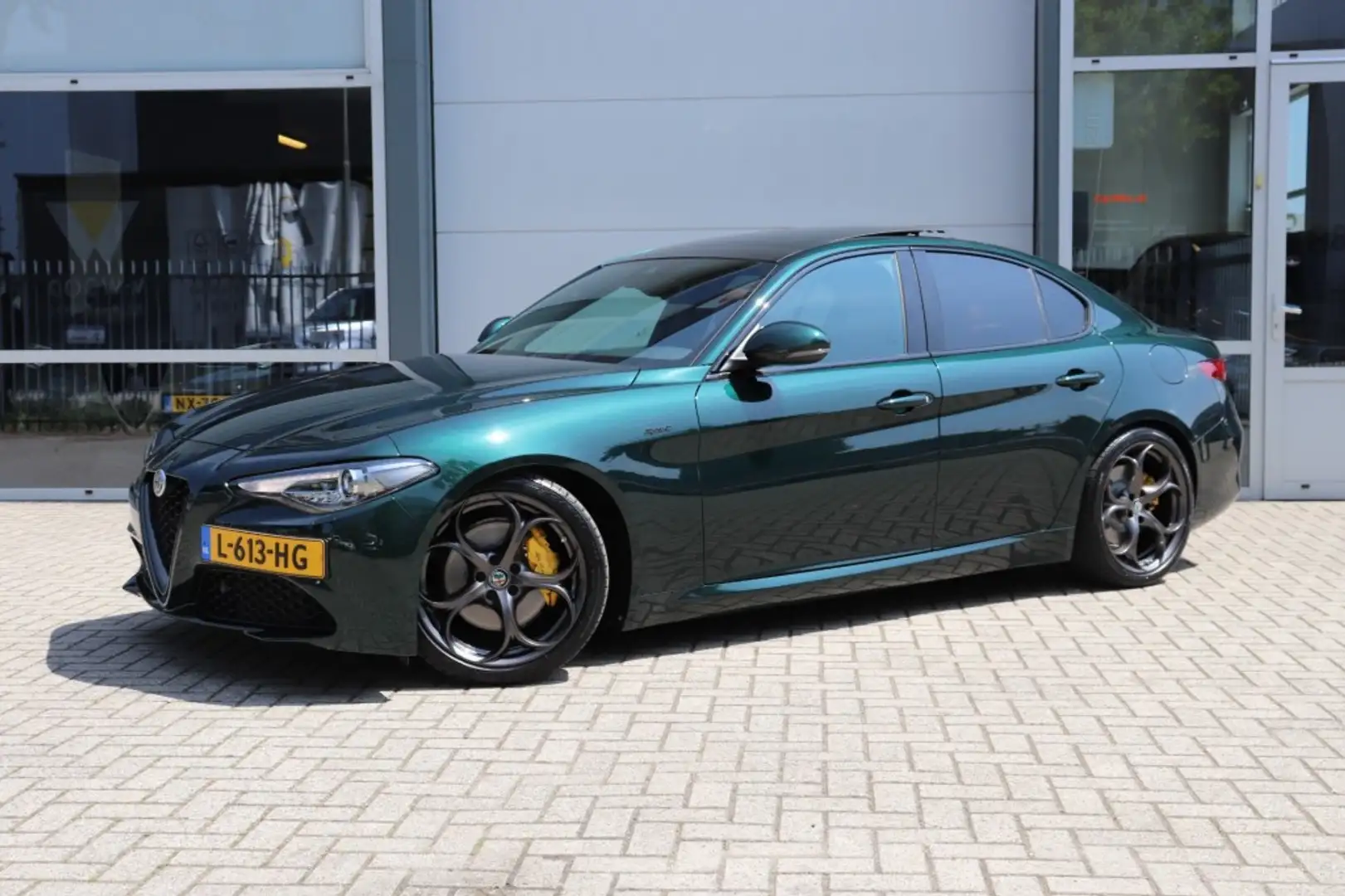 Alfa Romeo Giulia 2.0T AUT SPRINT/VELOCE.INT/STOEL.STUUR.VERW/PANO/A Groen - 1