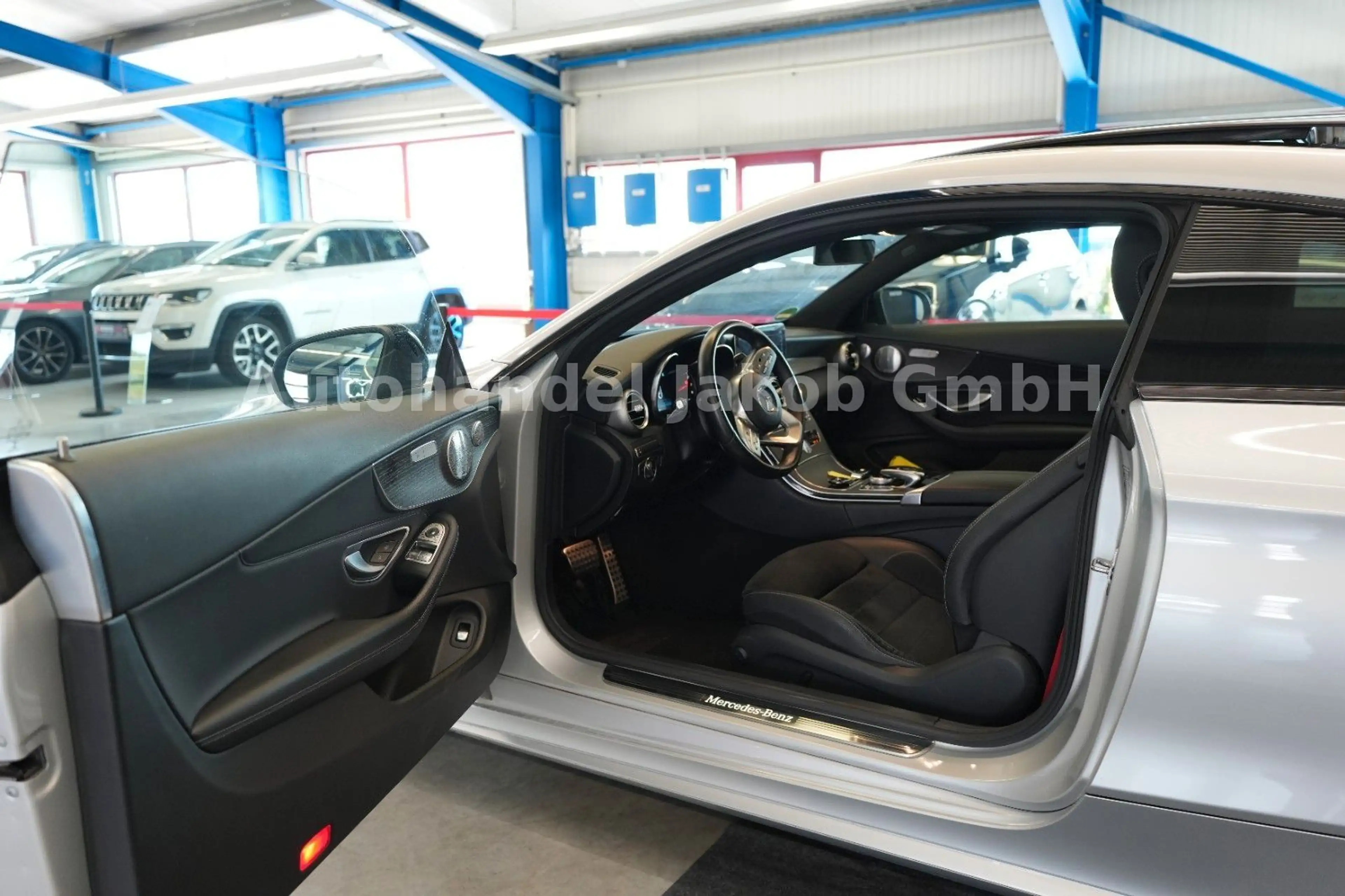 Mercedes-Benz C 400 /Coupe/ AMG / 4Matic / 24 Monate Garantie!! — photo 11