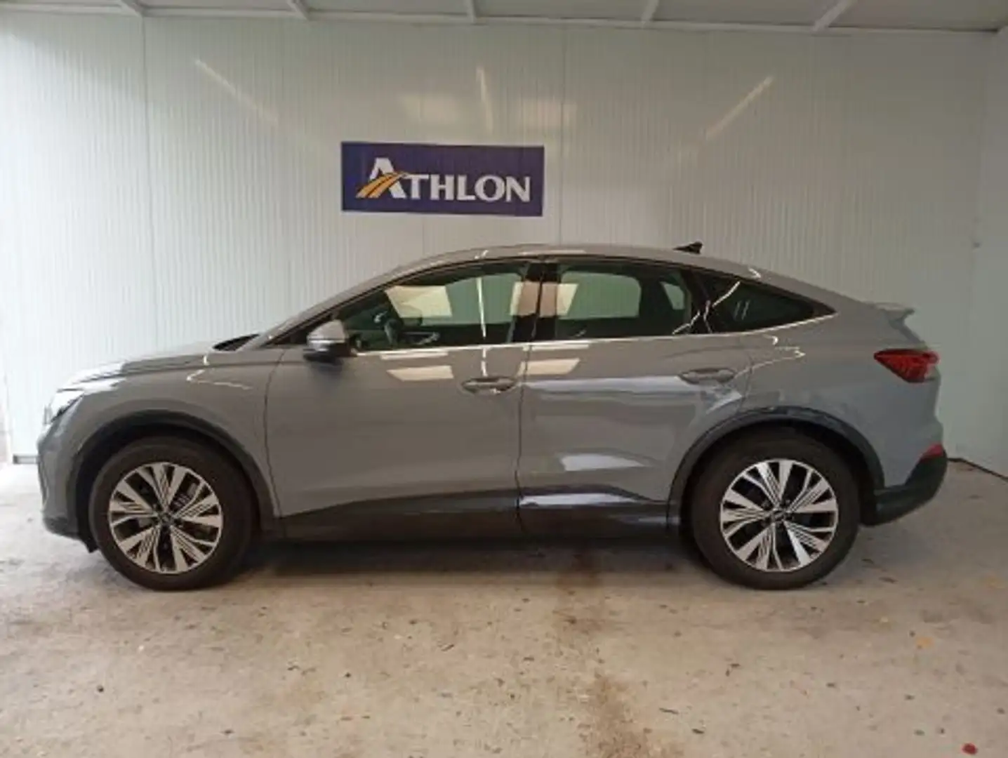 Audi Q4 e-tron Sportback 40 Advanced 82KWh Gris - 2