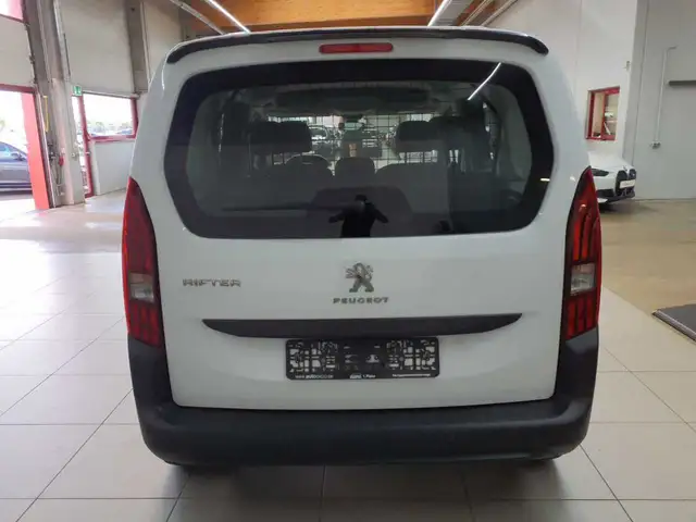 Peugeot Rifter view 5