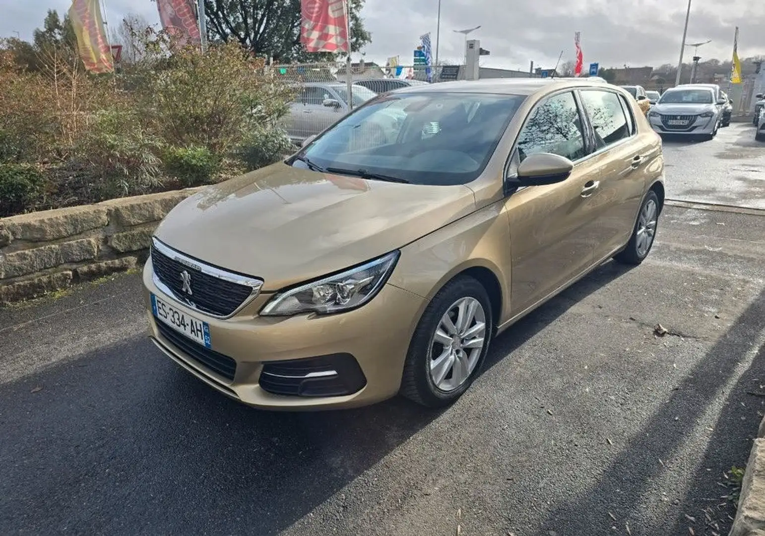 Peugeot 308 1.6l hdi 100ch GARANTIE phase 2 11-2017 Jaune - 1