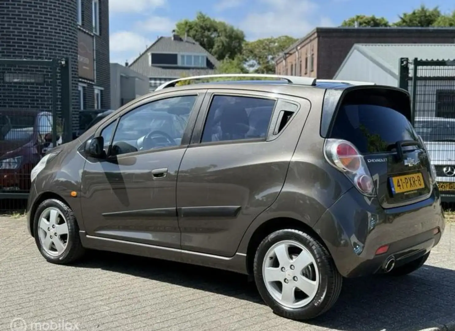 Chevrolet Spark 1.2 16V LT Bruin - 1