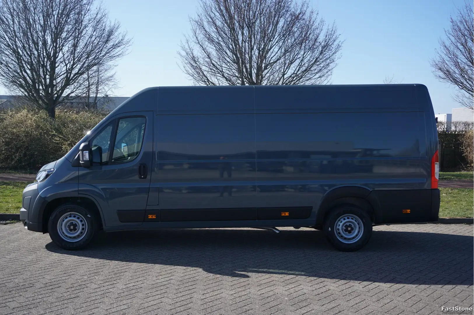 Fiat Ducato Maxi 35 2.2 180PK L4H2 EAT8 AUT BPM VRIJ!! Clima, Grijs - 2