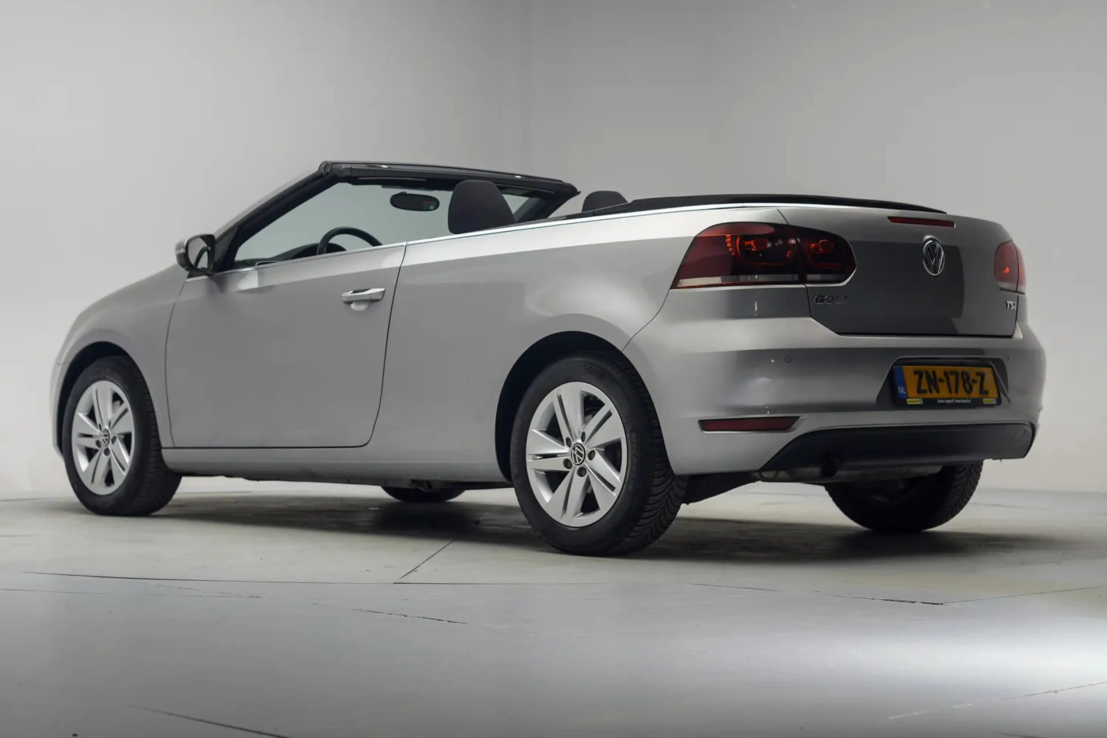 Volkswagen Golf Cabriolet 1,2 TSI BlueMotion [ Elek.dak Clima PDC Stoelverwa — photo 3