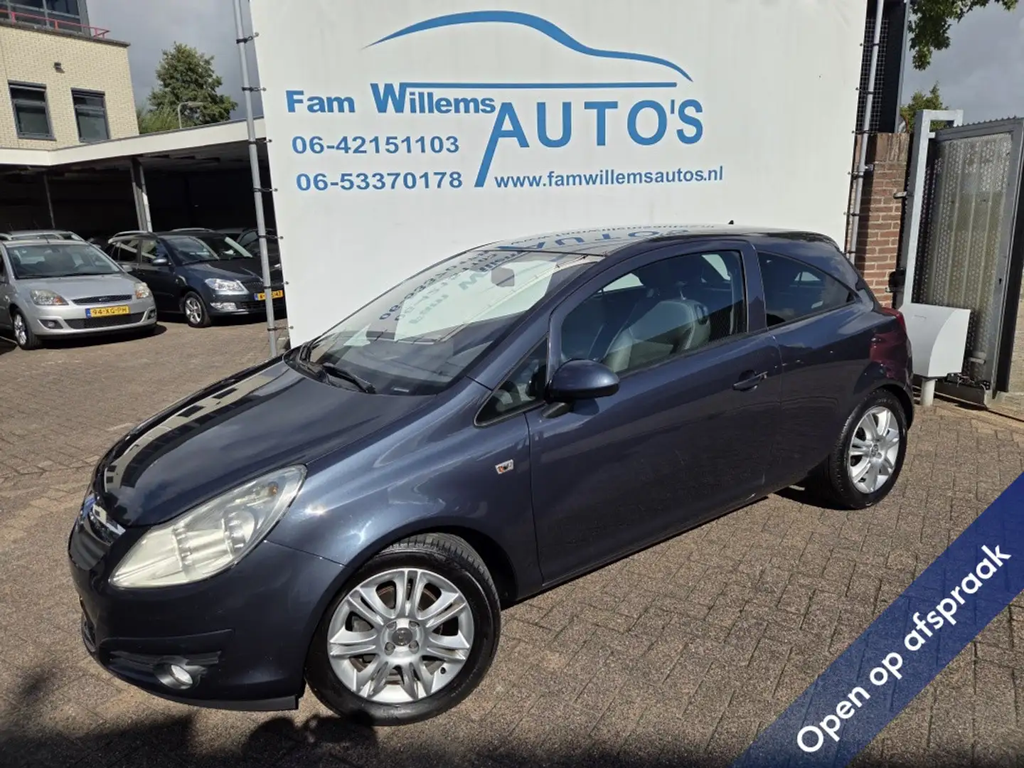 Opel Corsa 1.4-16V Cosmo Blauw - 1