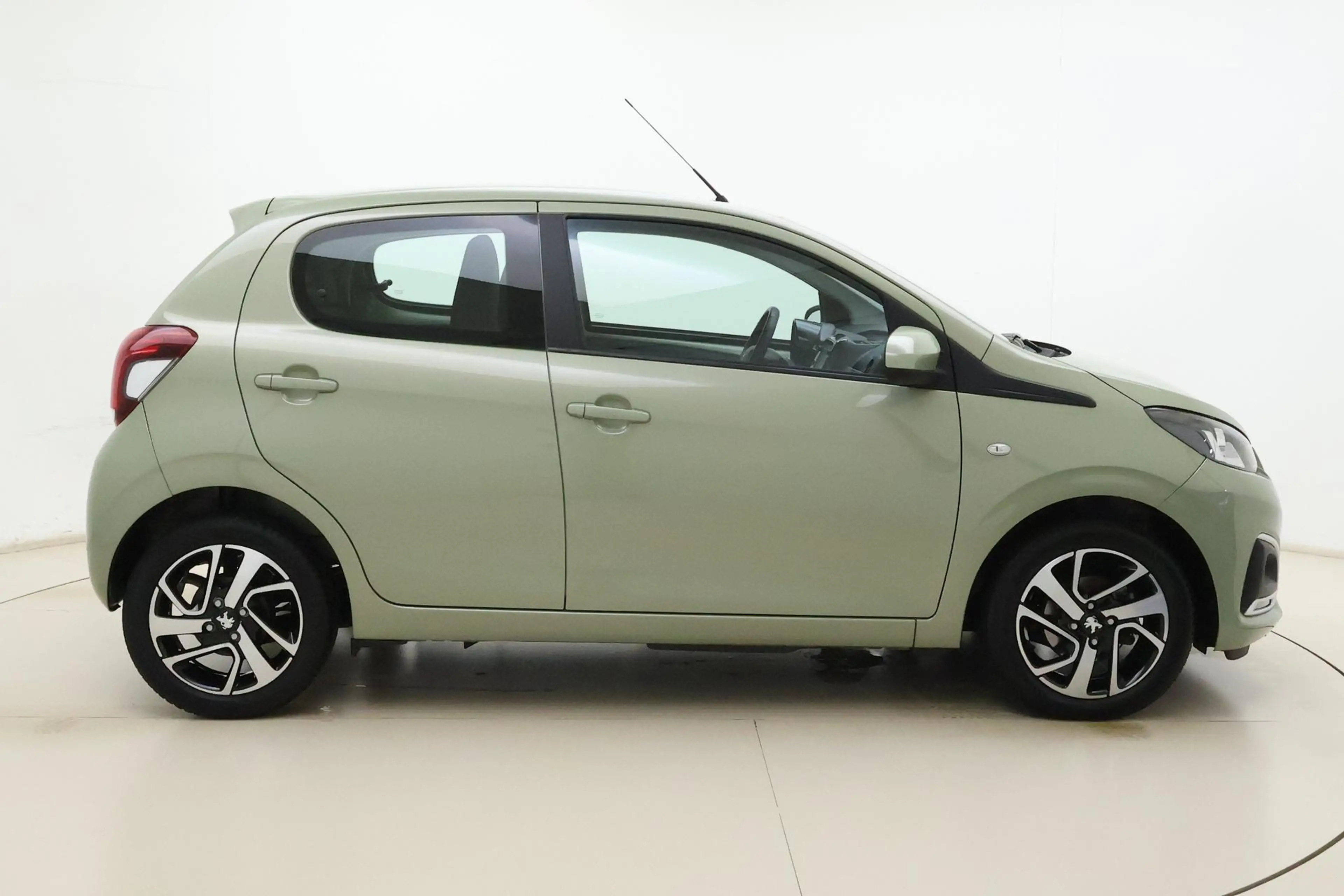Peugeot 108 1.0 e-VTi Allure | Airco | Bluetooth | Unieke Kleu — photo 11