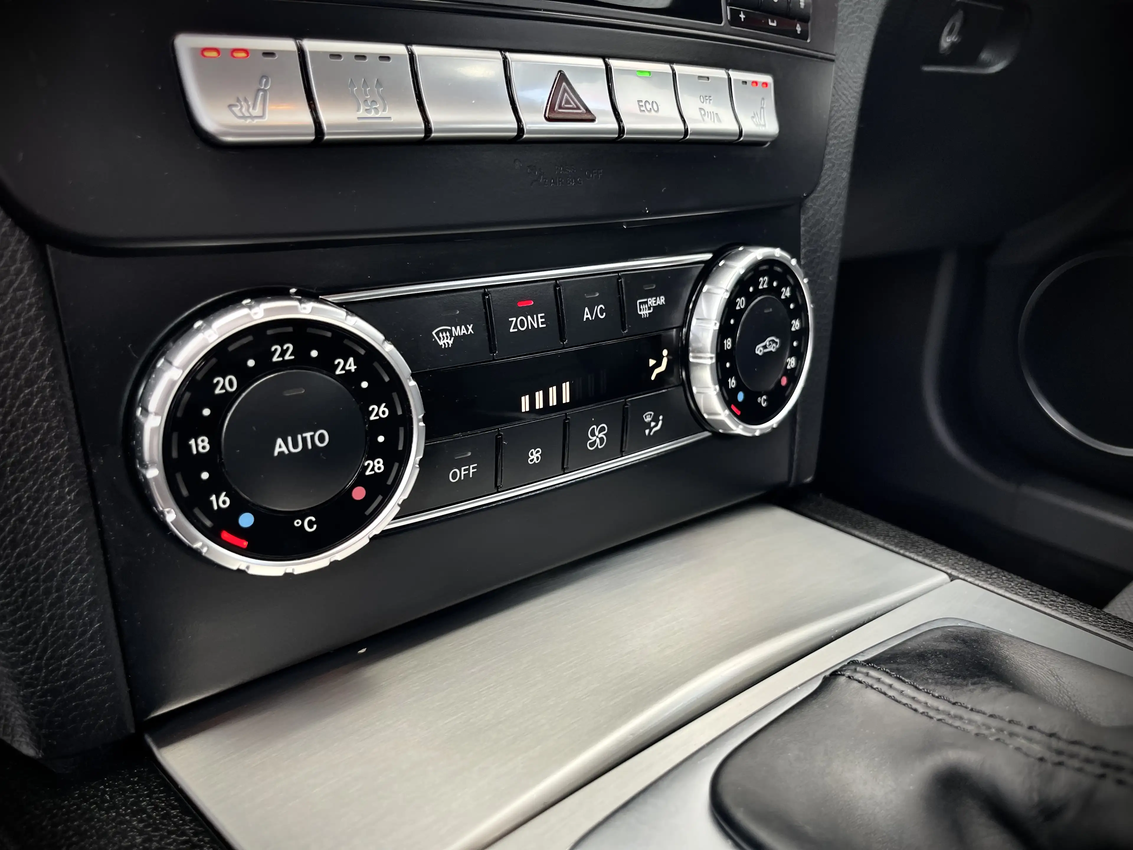 Mercedes-Benz C 250 CGI BlueEfficiency*XENON*SHZ*PDC*1.HAND*NAVI* — photo 14
