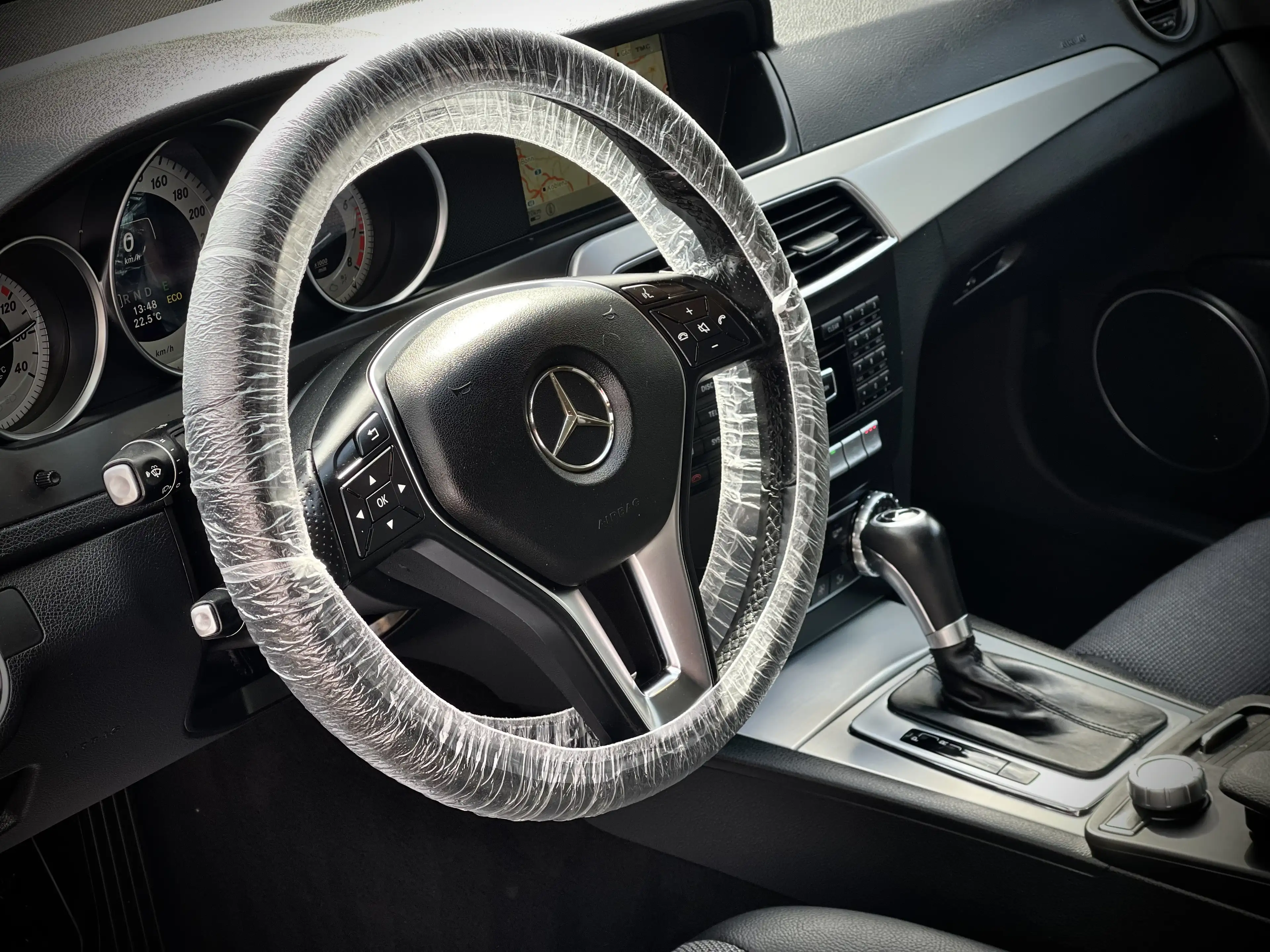Mercedes-Benz C 250 CGI BlueEfficiency*XENON*SHZ*PDC*1.HAND*NAVI* — photo 6