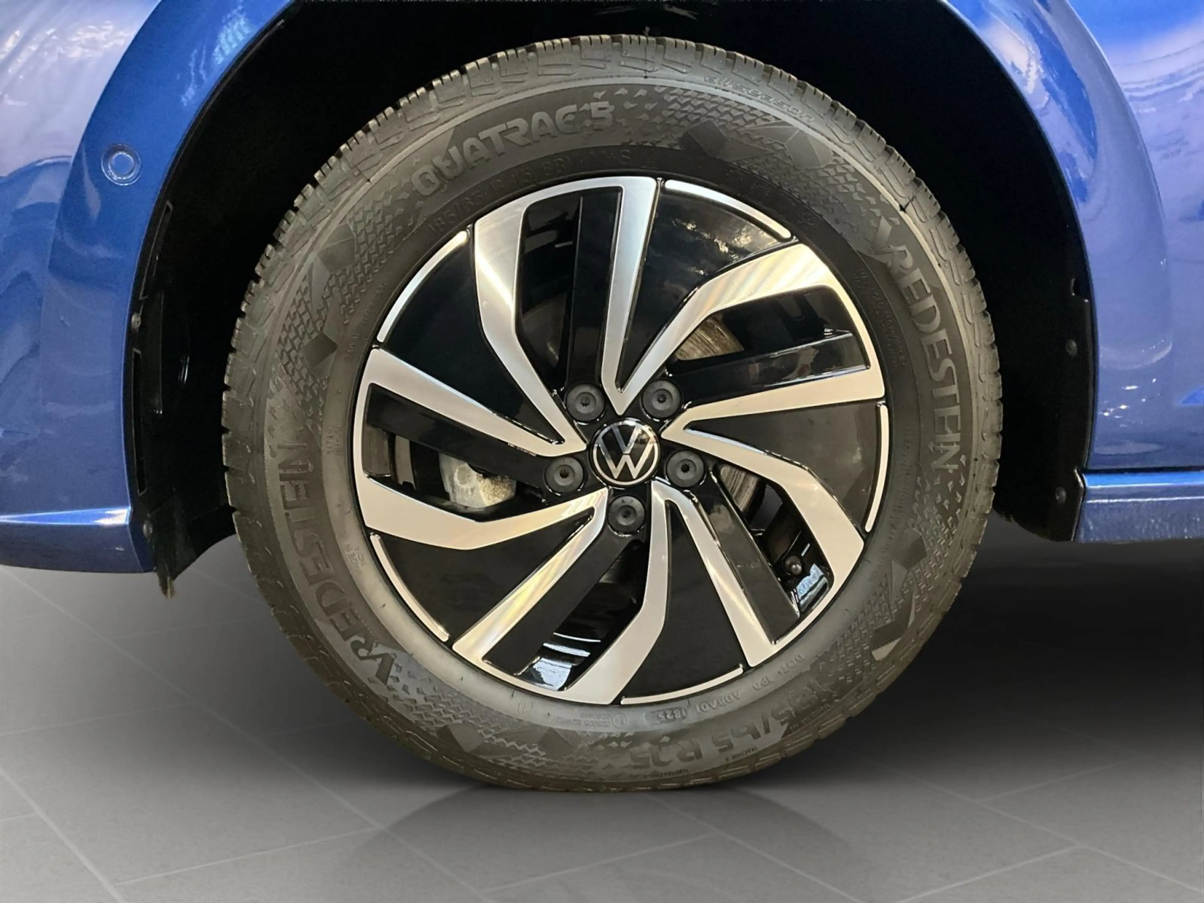 Volkswagen Polo Life+DSG+Park&Comfort+IQ-Drive+Light-Ass. — photo 8