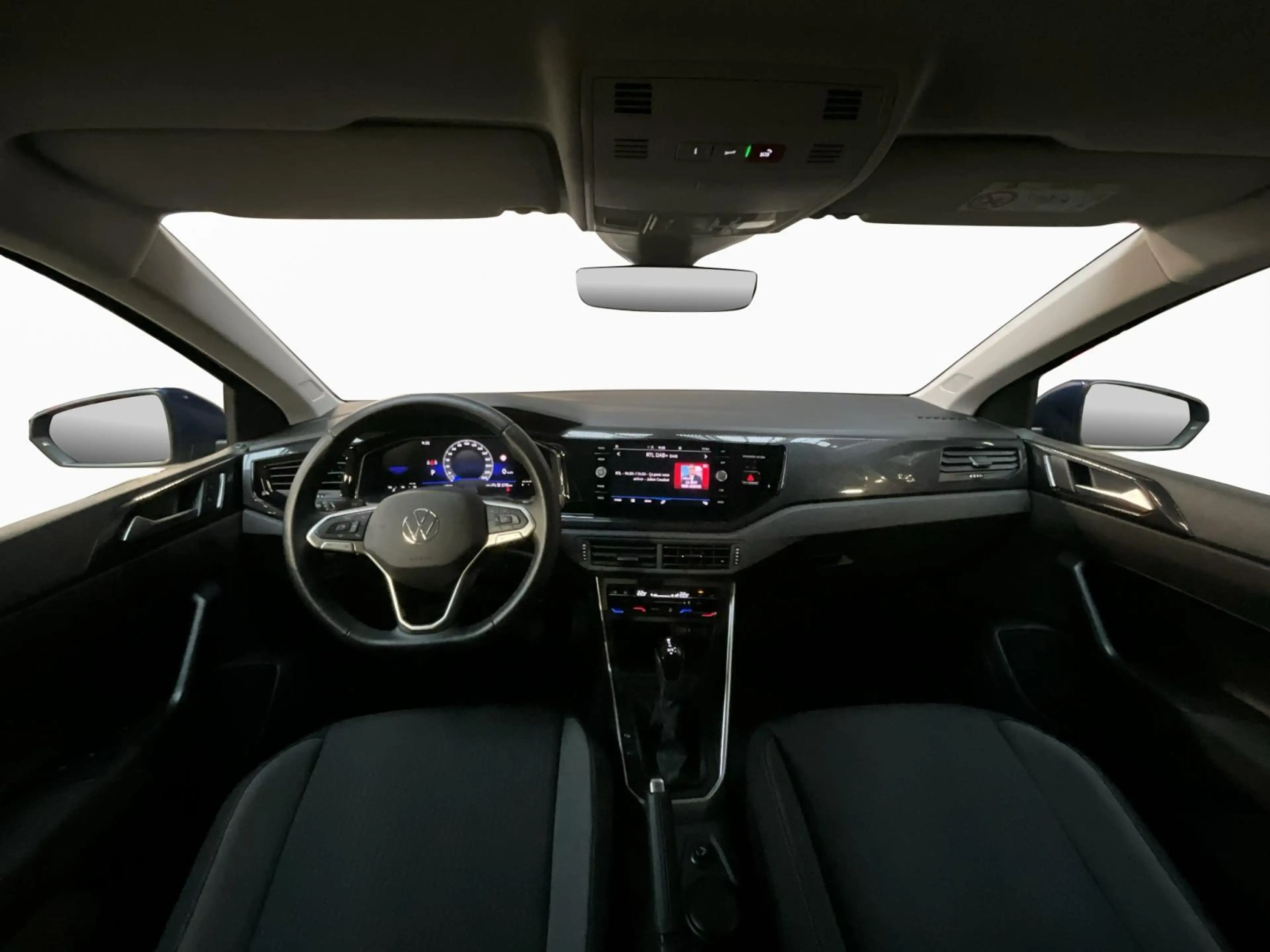 Volkswagen Polo Life+DSG+Park&Comfort+IQ-Drive+Light-Ass. — photo 2