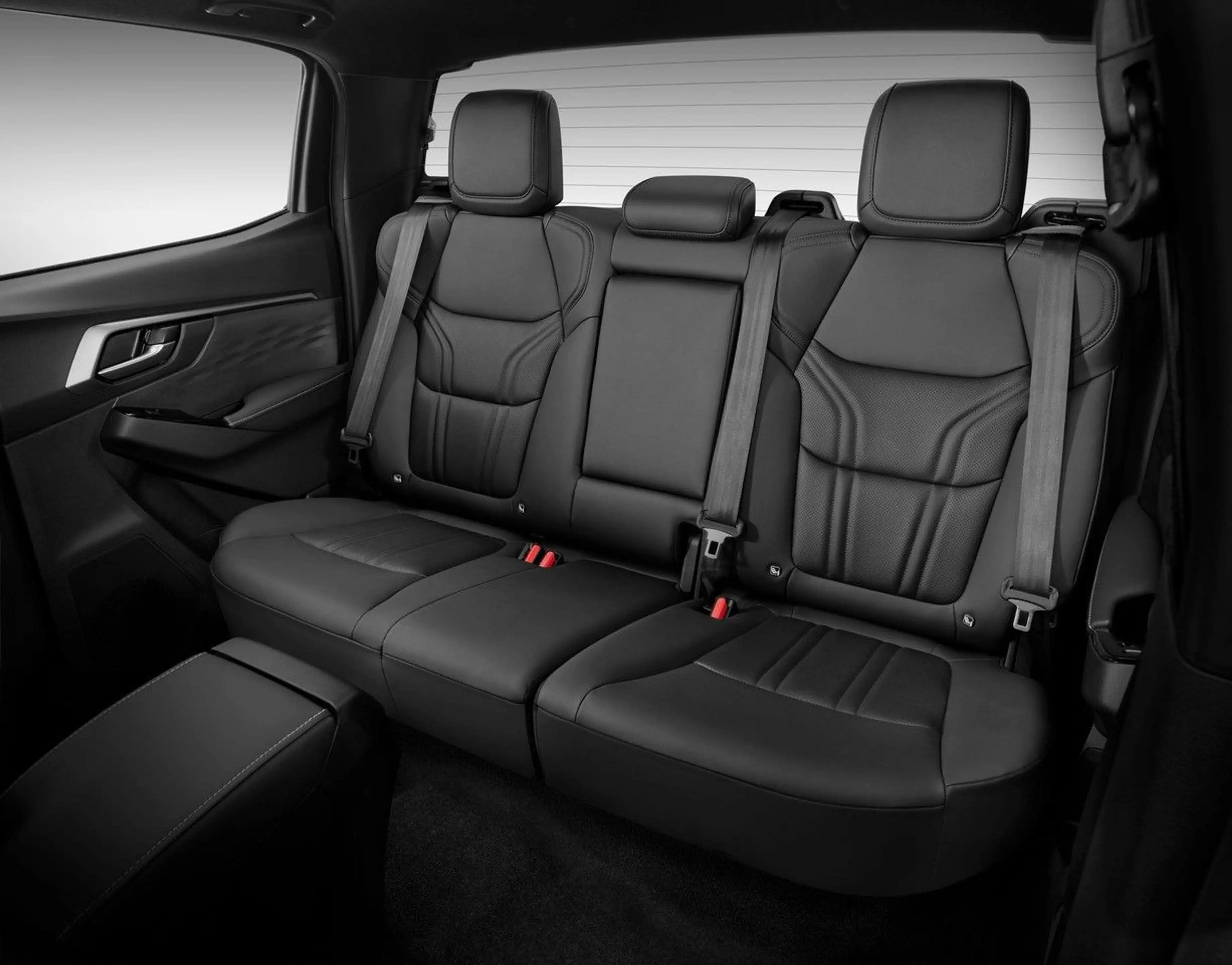 Isuzu D-Max Double Cab 2,2D 4WD LSE Automatik MY 2026 — photo 7