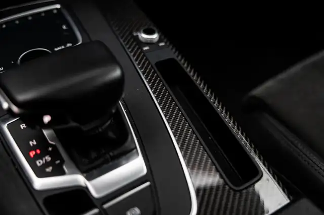 Audi Q5 view 18
