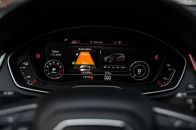 Audi Q5 view 14