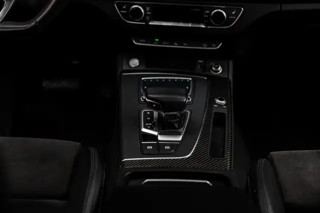 Audi Q5 view 20