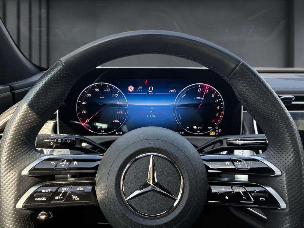 Mercedes-Benz E 300
