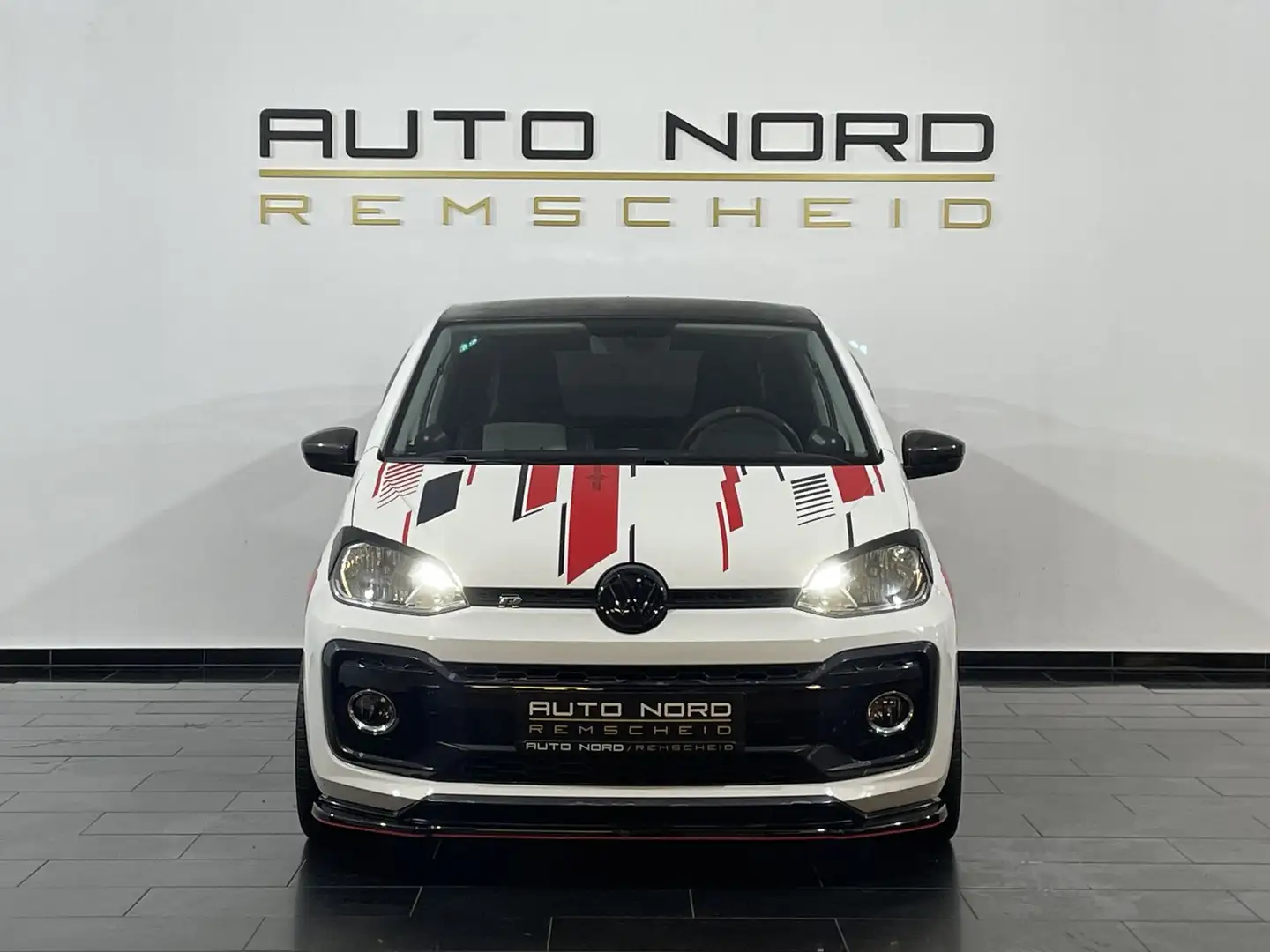 Volkswagen up! R-Line Optik *H&R*CSR*VOGTLAND*MAXTON*JBL*17 Weiß - 2