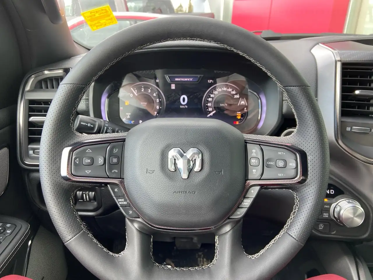 RAM 1500 снимка RAM 1500