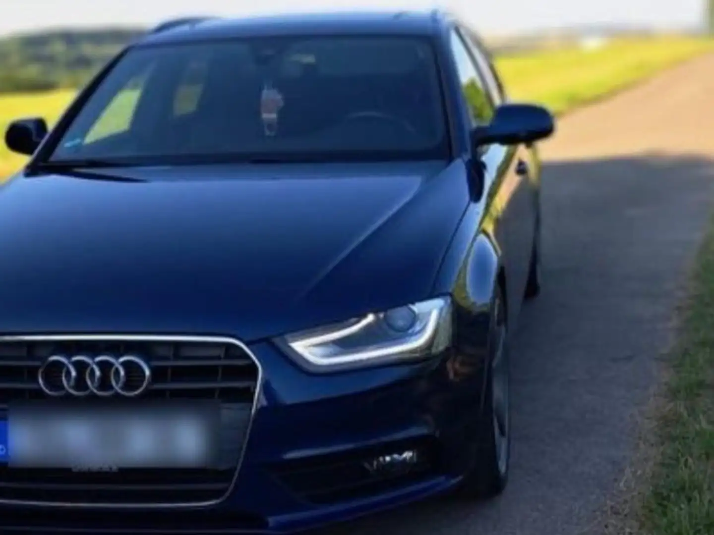 Audi A4 A4 Avant 2.0 TDI DPF multitronicS line Sportpaket Blau - 2