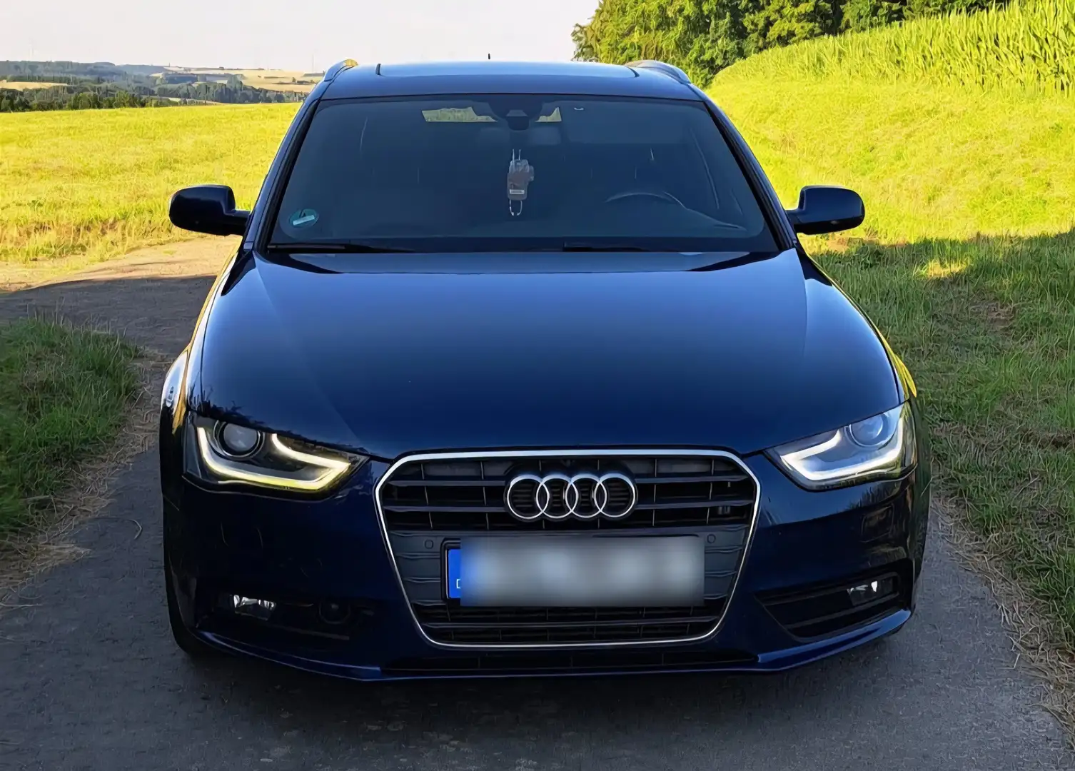 Audi A4 A4 Avant 2.0 TDI DPF multitronicS line Sportpaket Blau - 1