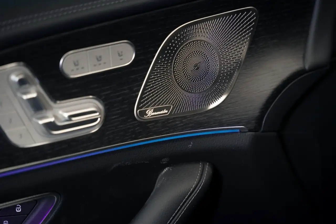 Mercedes-Benz GLE снимка Mercedes-Benz GLE