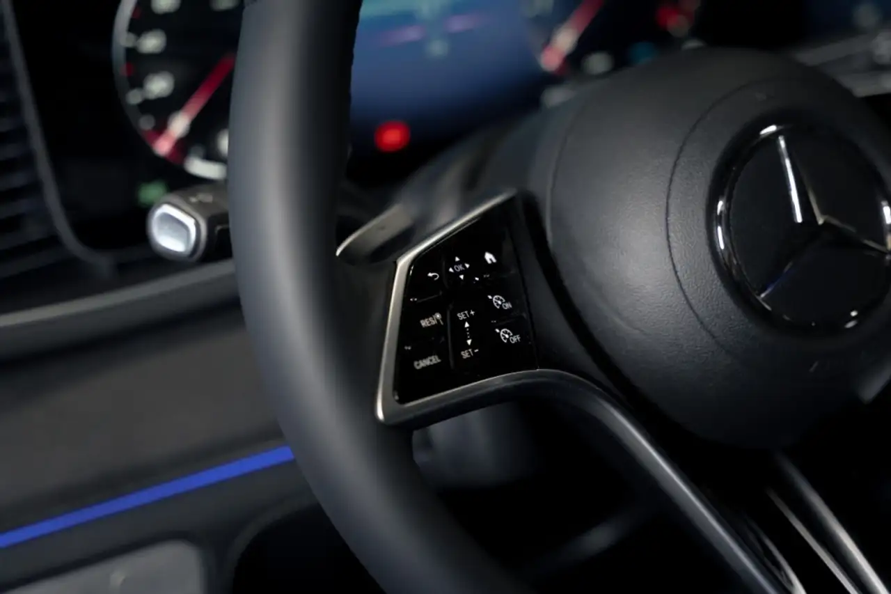 Mercedes-Benz GLE снимка Mercedes-Benz GLE