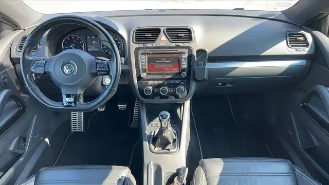 Volkswagen Scirocco view 11