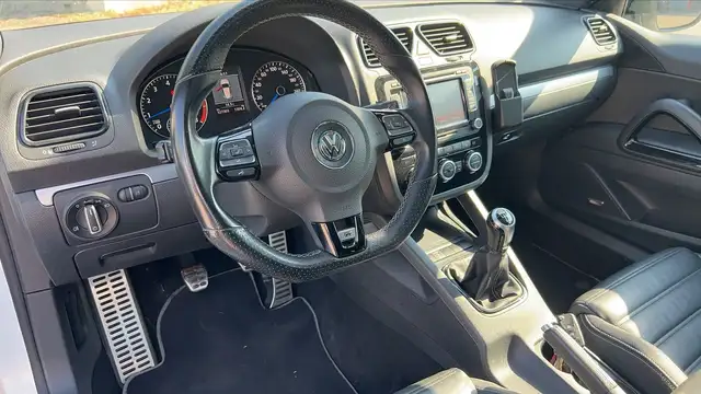 Volkswagen Scirocco view 8