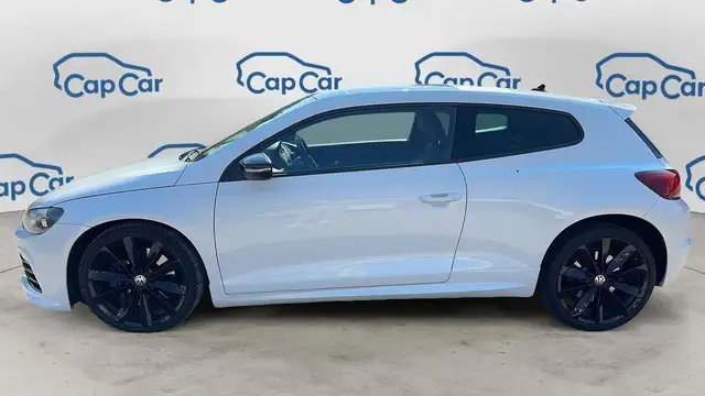 Volkswagen Scirocco view 2