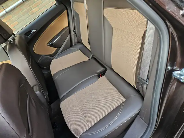 Opel Astra view 26