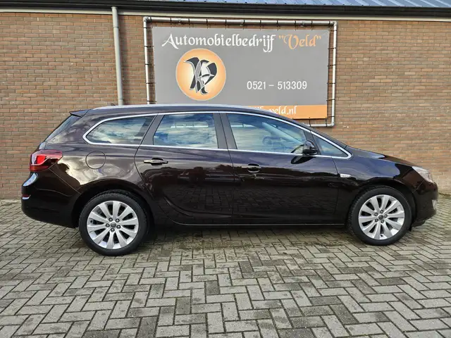 Opel Astra view 30