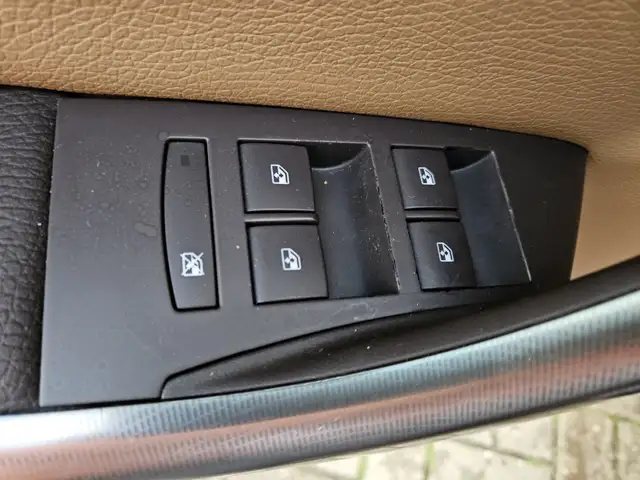 Opel Astra view 6
