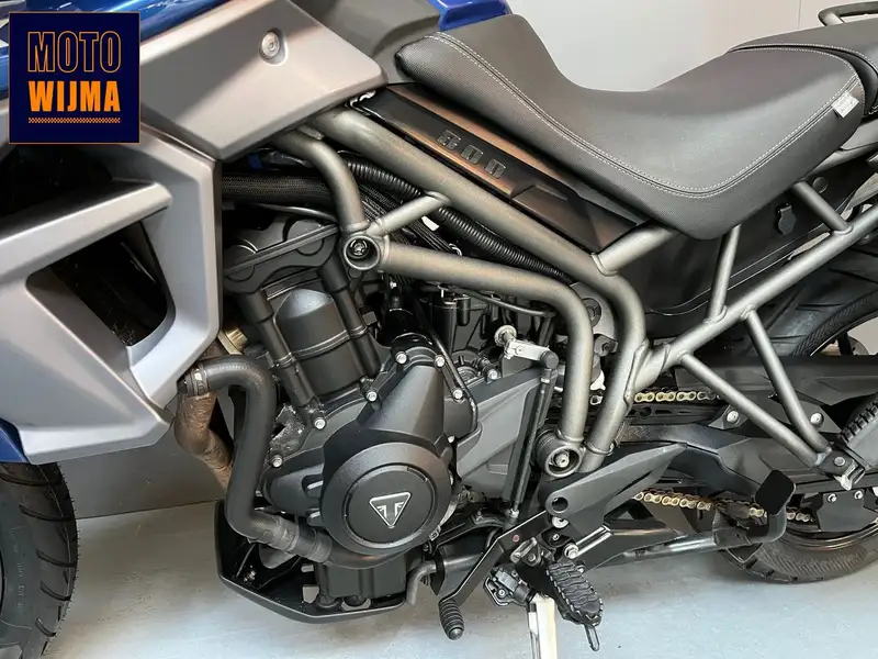 Triumph Tiger 800 - foto 8