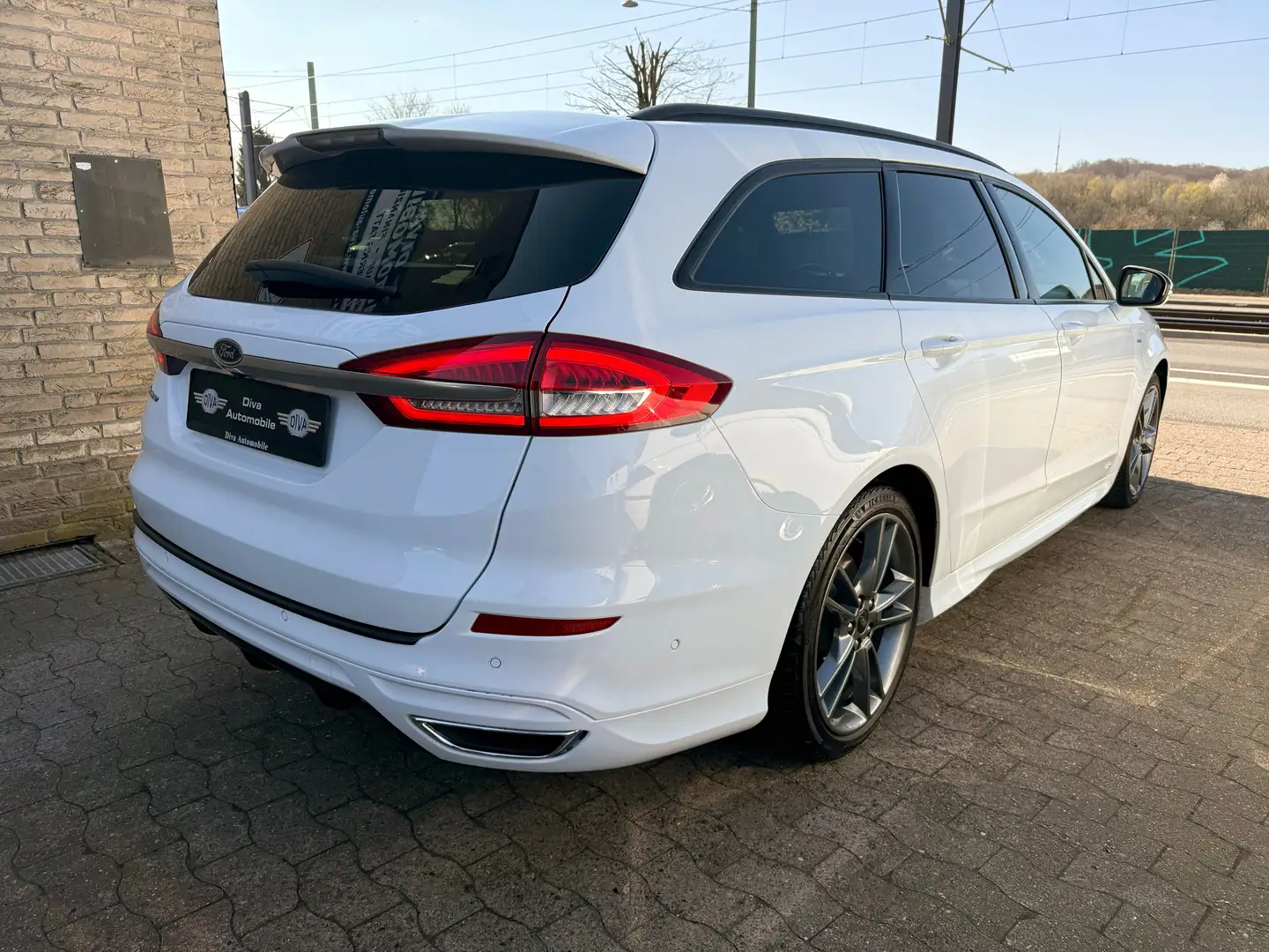 Ford Mondeo 2.0 TDCi ST-Line AWD Automatik Wit - 2