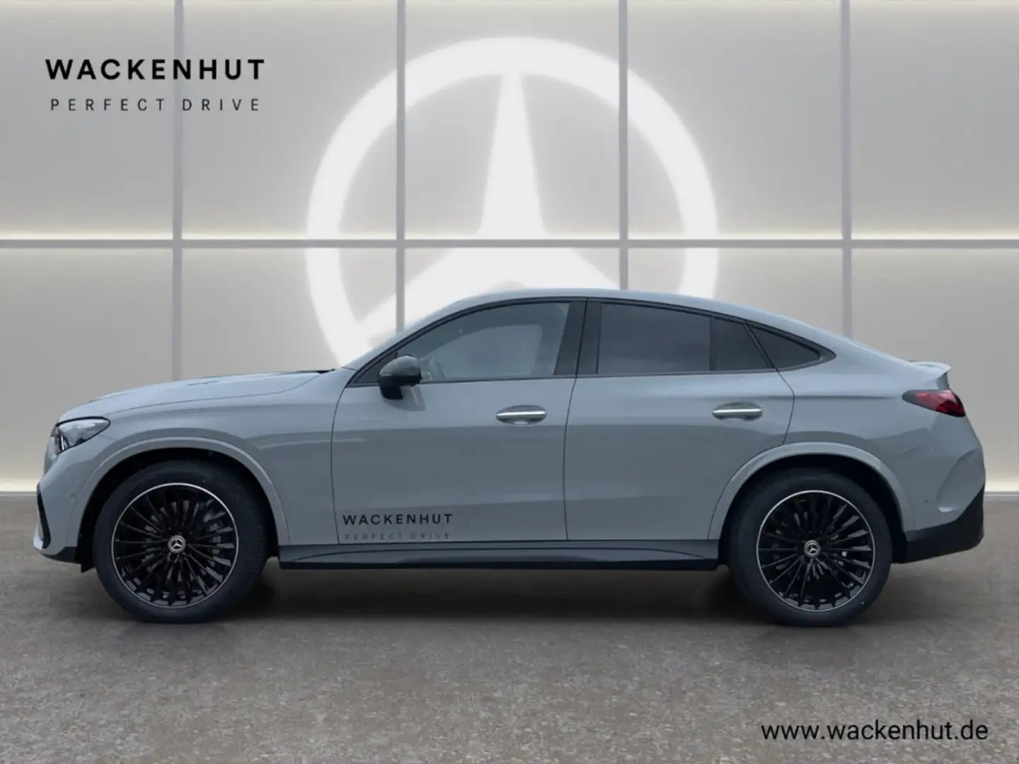 Mercedes-Benz GLC 300 d 4M EDITION AMG NIGHT AHK DISTR PANO BURM Grau - 2